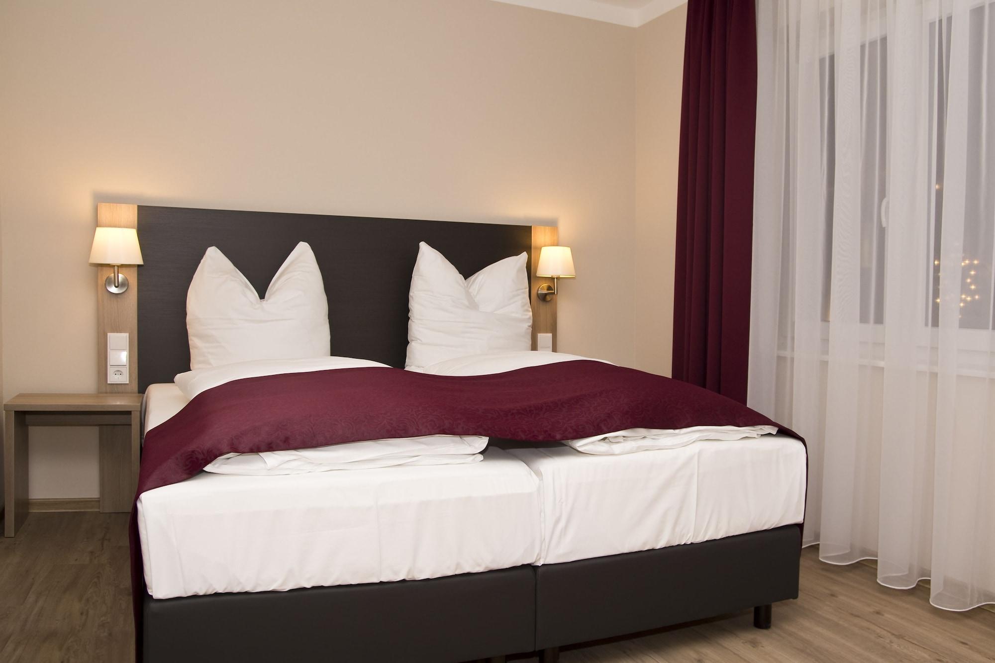 Troll's Brauhaushotel Medebach Exterior foto