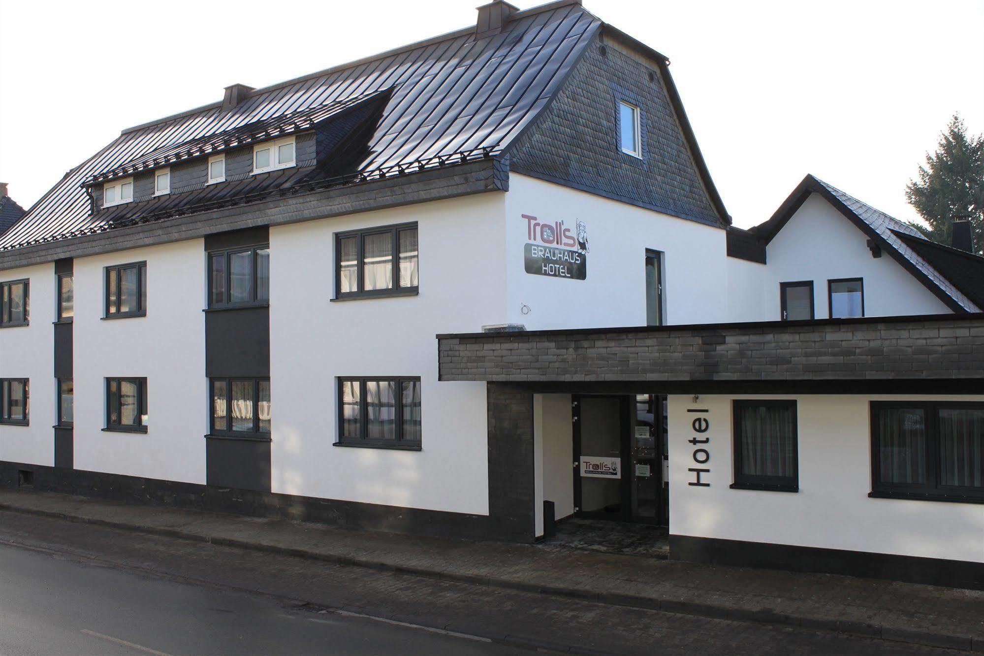 Troll's Brauhaushotel Medebach Exterior foto